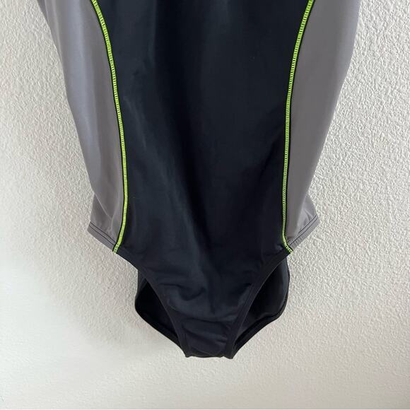 Nike Swim Womens Medium Laser Crossback Logo On Medium - Picture 8 of 9